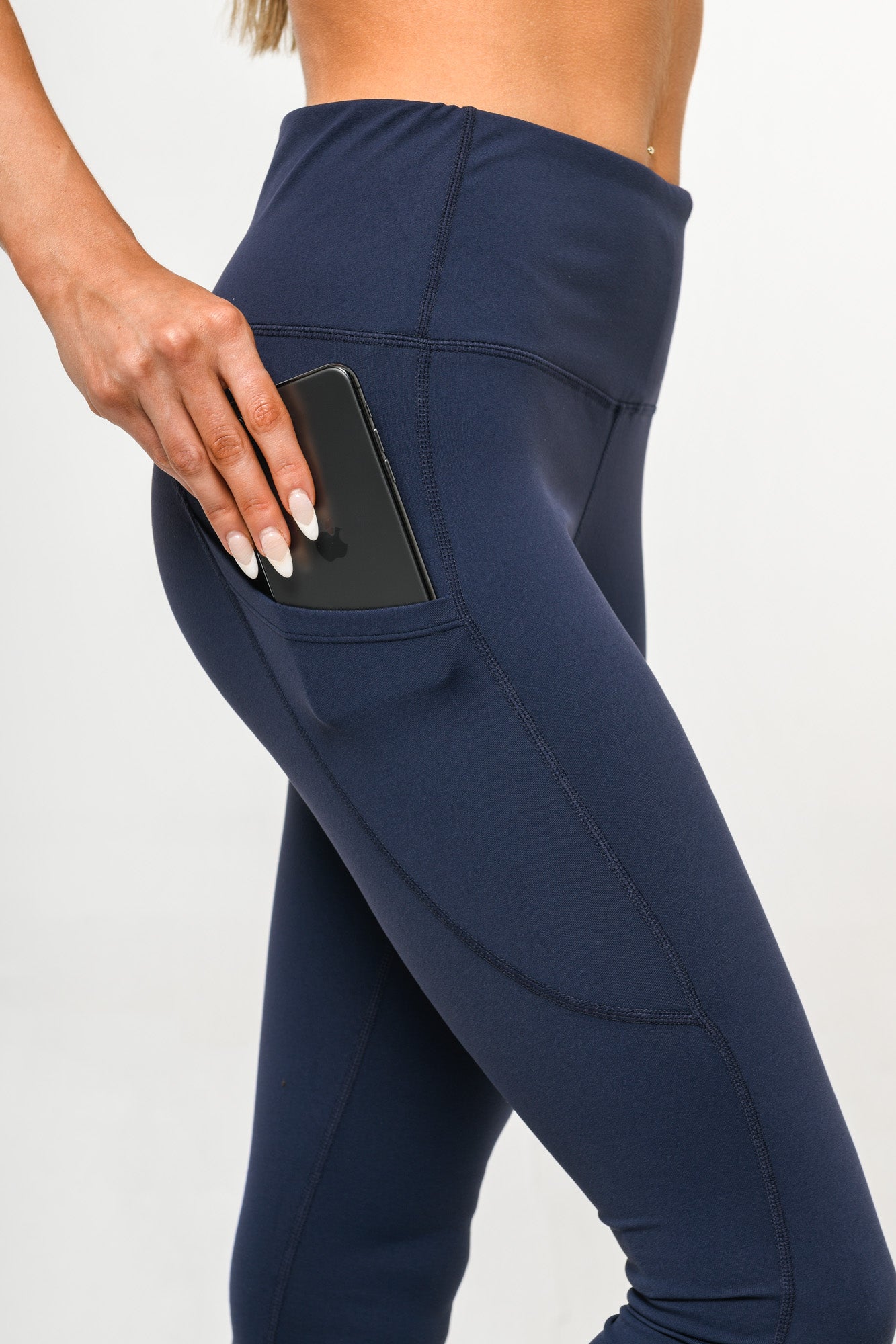 womens leggings with phone pocket 